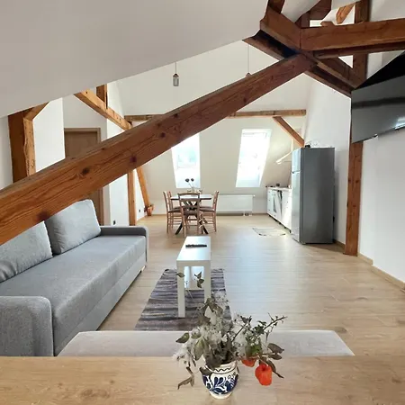 48 Beautiful Building Within Moments From The Old Town Of Apartment