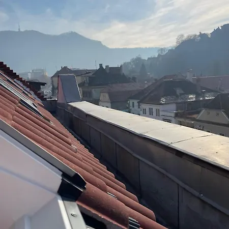 48 Beautiful Building Within Moments From The Old Town Of Apartment Brasov